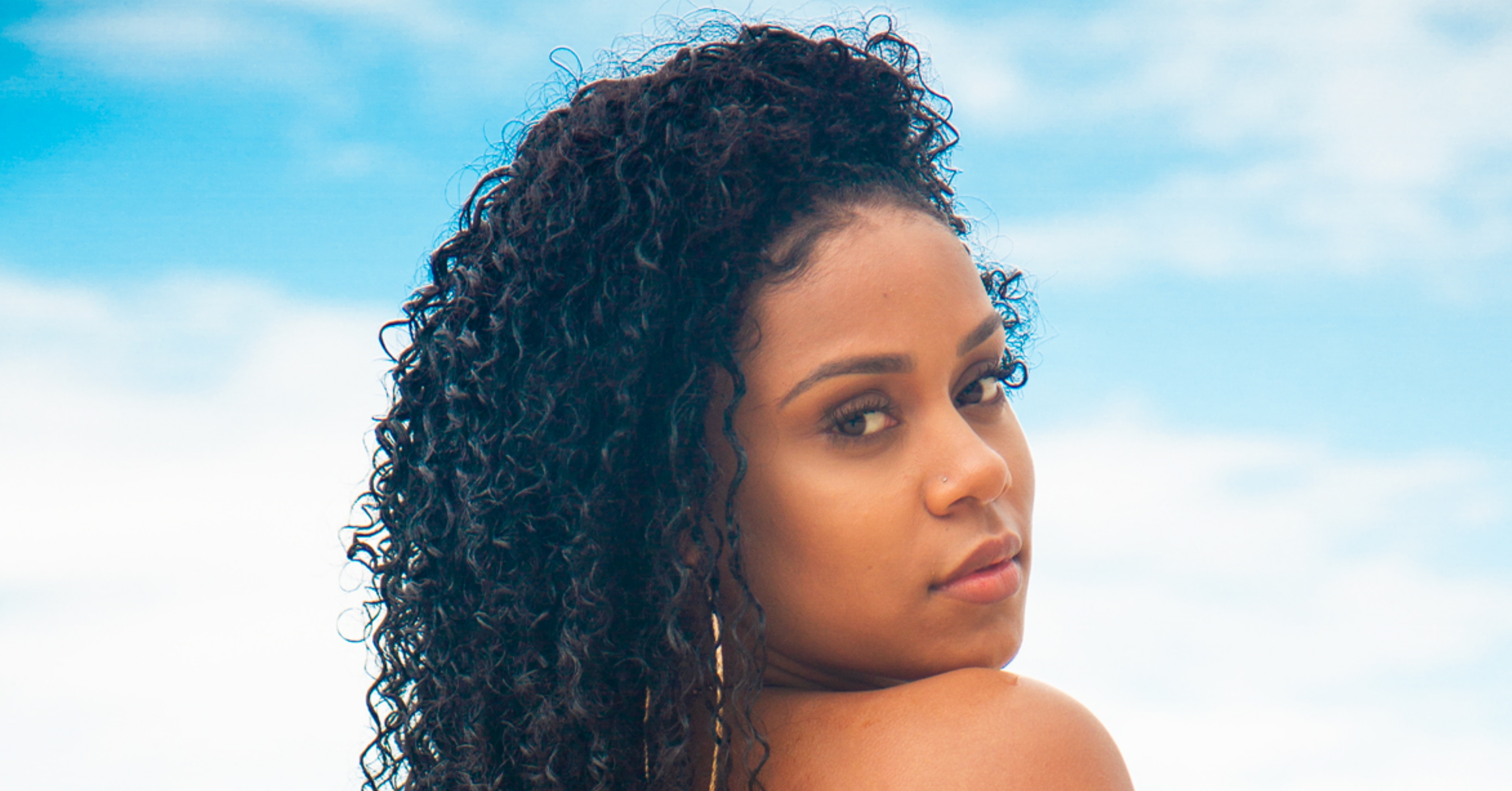 mc rebecca a primeira mulher negra a liderar o spotify mc rebecca a primeira mulher negra a liderar o spotify